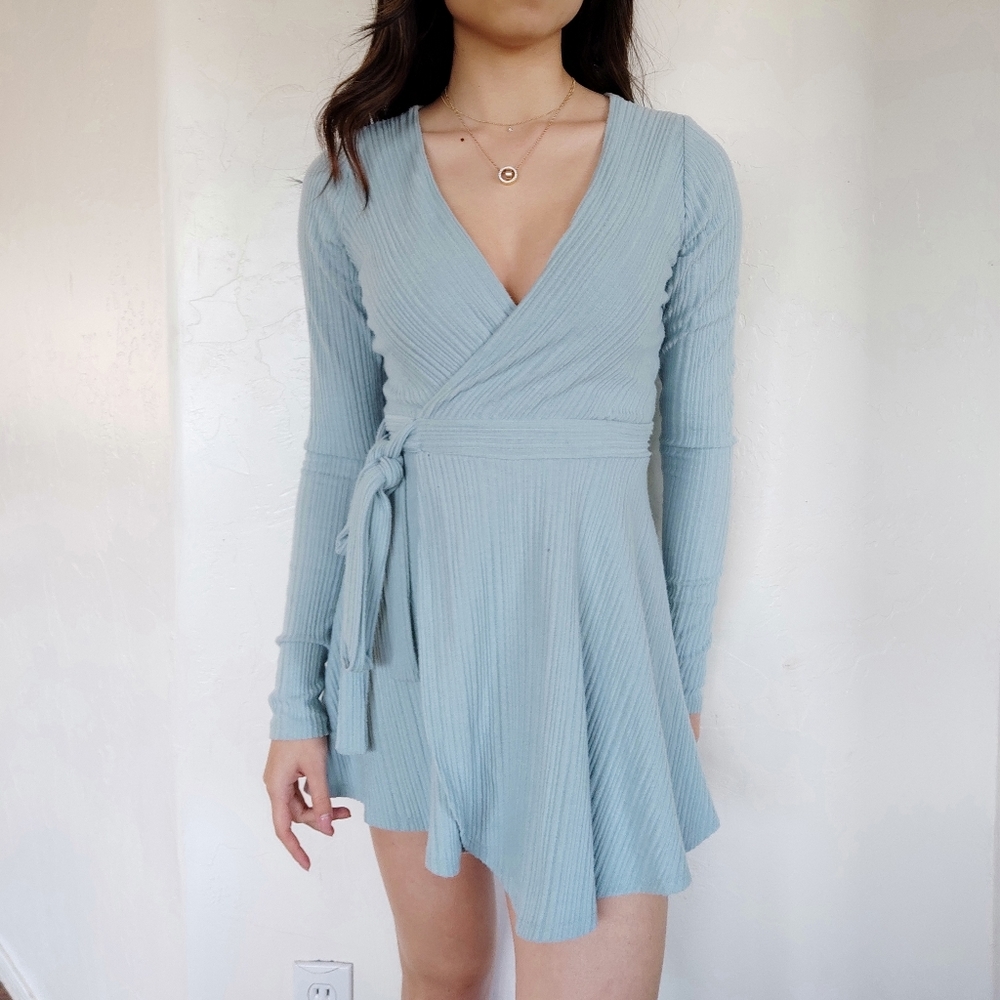 Urabn outfitters romper size small
